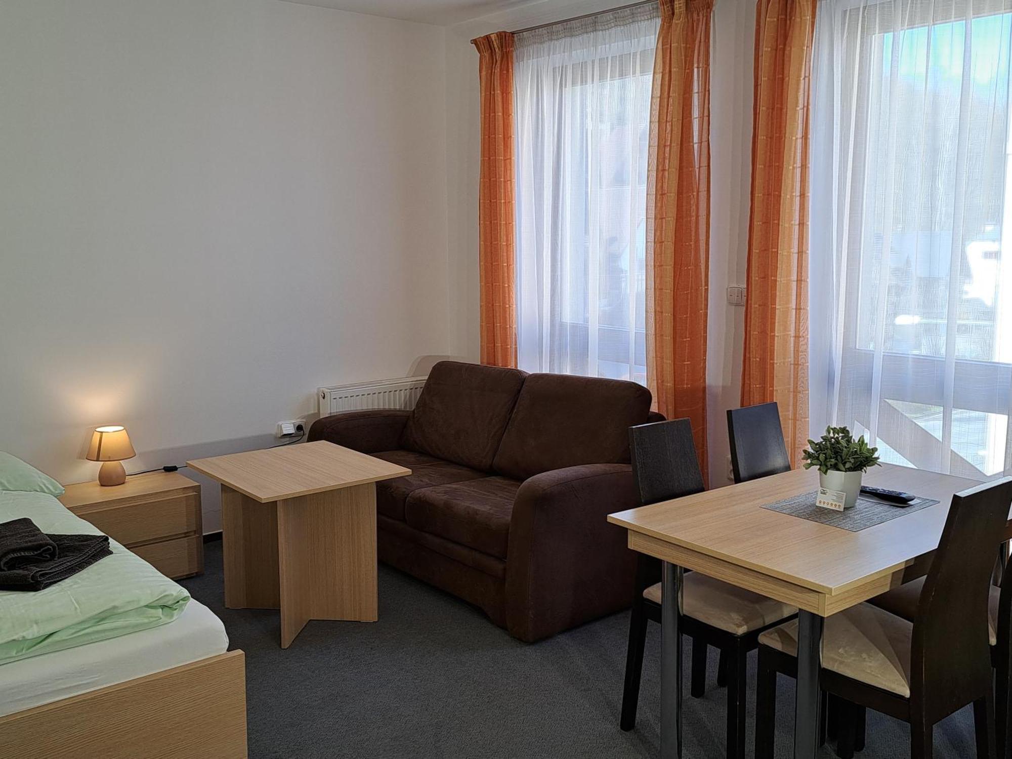 Apartmany Sport With Garage Рокитнице над Ийзероу Екстериор снимка